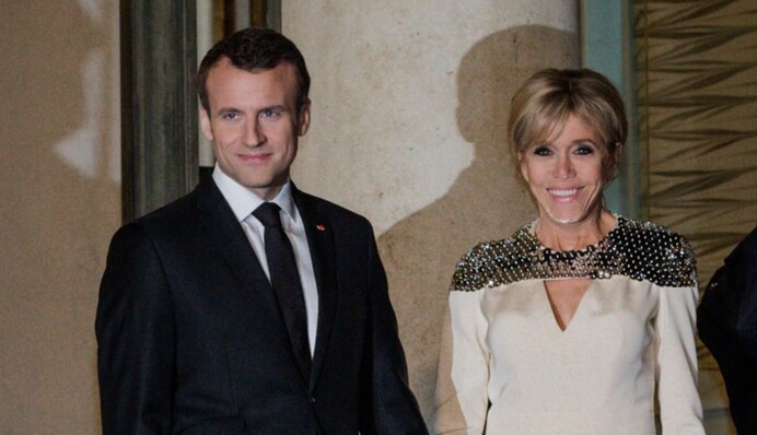 Обвиняемые в онлайн-притязаниях Бриджит Макрон, предстали перед судом в Париже