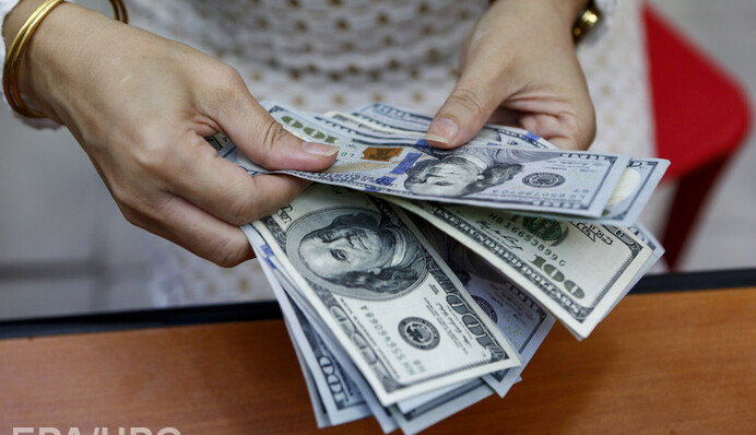 МВФ откладывает выделение нового транша кредита Украине, — источник