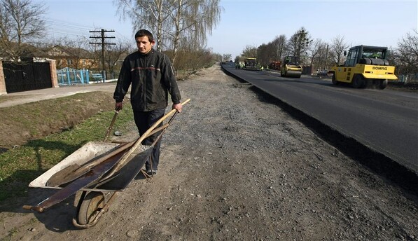 Россия продолжает стягивать войска к границе с Украиной