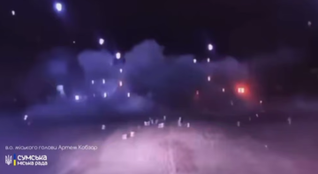 У Сумах росіяни вдарили дроном по дорозі зі жвавим рухом: подробиці