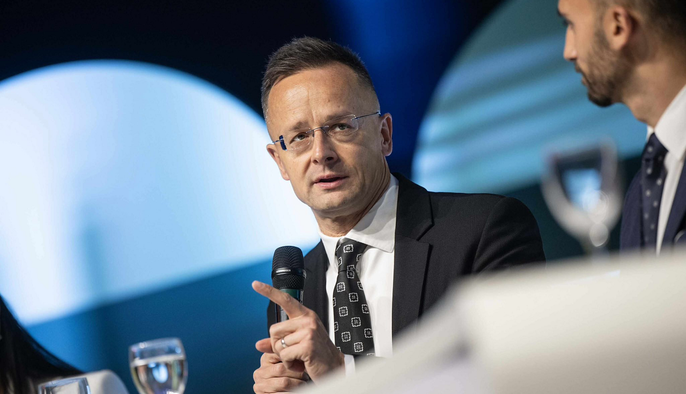 Венгрия собирается приобрести у США ядерное топливо и технологию его хранения