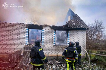 Російський дрон влучив у будинок на Харківщині: загинула жінка