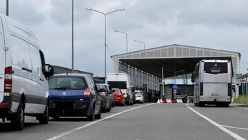 На украинской границе приостановили пропускные операции — произошел сбой из-за атаки РФ