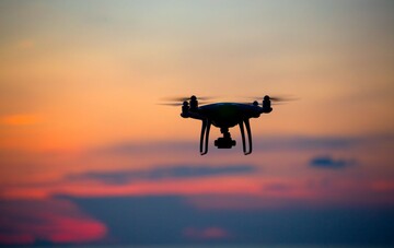 Неизвестный беспилотник облил краской виллу российской торговой делегации под Стокгольмом