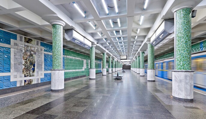 Харківський метрополітен через нестачу електроживлення знову зупинився