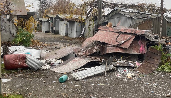 Росія атакувала південь Одещини дронами: пошкоджені гаражі та житловий будинок