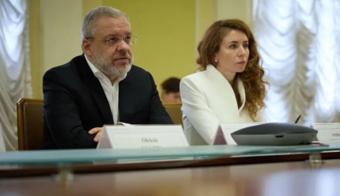 В ВРУ инициируют увольнение двух министров на фоне разоблачения коррупции в сфере энергетики