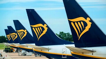 Известный лоукостер отказывается от бумажных авиабилетов