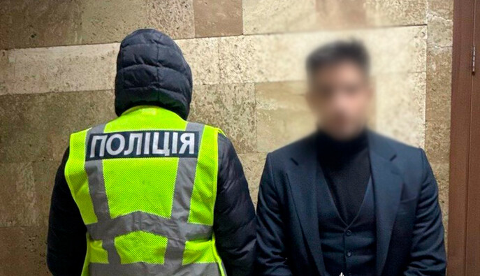 Поліція затримала чоловіків, які вимагали у 24-річного киянина $50 тис неіснуючого боргу
