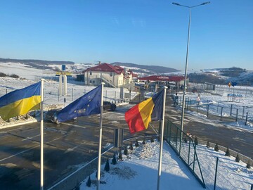 Державна прикордонна служба повідомила про відновлення руху в пункті пропуску "Дяківці" на кордоні з Румунією