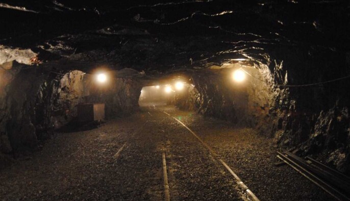 На найбільшій урановій шахті України сталася аварія: шукають гірників