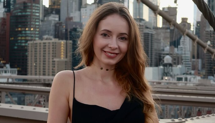 Блогерка Ангеліна Пичик виявилась ексведучою проросійських каналів 