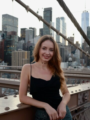 Блоггерша Ангелина Пычик оказалась эксведущей пророссийских каналов