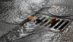 У Києві борються з підтопленнями після злив: депутатка розповіла деталі