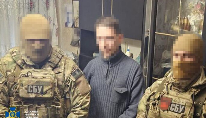 СБУ затримала чоловіка, який прикривався інвалідністю, щоб перетинати блокпости та, ймовірно, коригувати атаки РФ по Дніпропетровщині