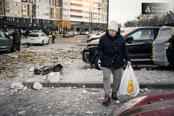 Повреждены как минимум 3 многоэтажки - фоторепортаж из Днепровского района столицы