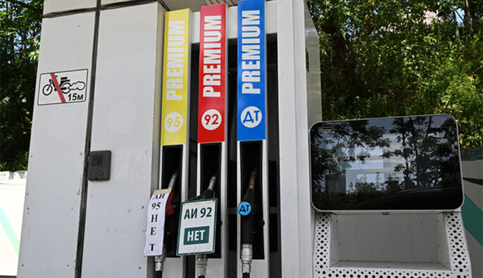 В России впервые за год снижаются цены на бензин на фоне восстановления НПЗ