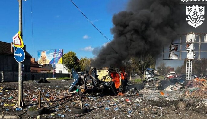 Війська РФ вдарили по ринку у Чорноморську — двоє людей загинули, є поранені