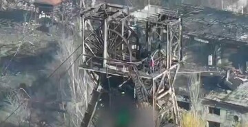 Українські військові відновили контроль над Мирноградом, збивши прапор окупантів дроном