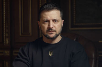 Украина планирует усилить ПВО и начать более активные операции в прифронтовых областях — Зеленский