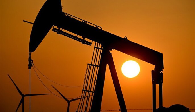 Нафта подорожчала на понад 2% після удару України по російському порту — Reuters