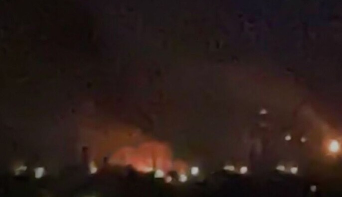 Украина поразила Рязанский НПЗ, радиолокационную станцию ​​"Небо-У" и военный эшелон россиян