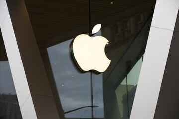 Американський суд зобов’язав Apple виплатити 634 млн доларів за порушення патенту