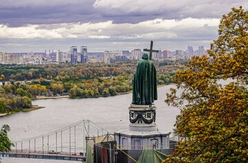 Київ восени: фоторепортаж із сонячної столиці в розпал листопада