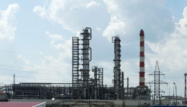 Reuters: Один із ключових російських НПЗ призупинив роботу після удару українських дронів