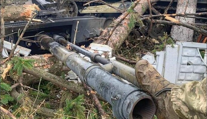 За добу РФ втратила 890 військових та 2 бронемашини – Генштаб оновив дані