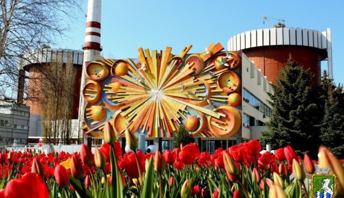 После атак на сеть три украинские АЭС снизили мощность