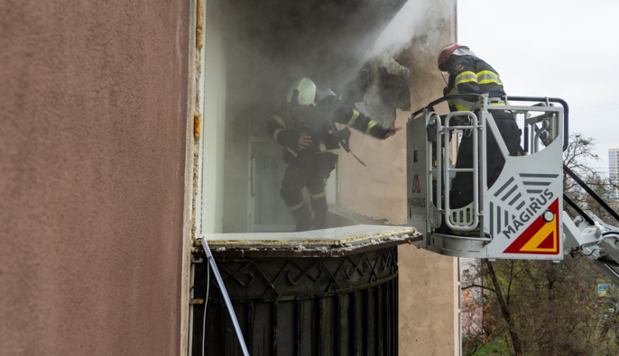 В центре Киева взорвалась зарядная станция в многоэтажке: все подробности