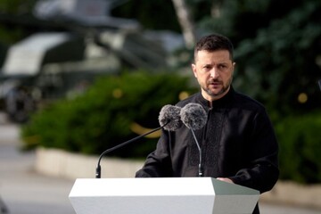 Зеленский планирует встретиться с фракцией "Слуга народа" сегодня вечером — ОП