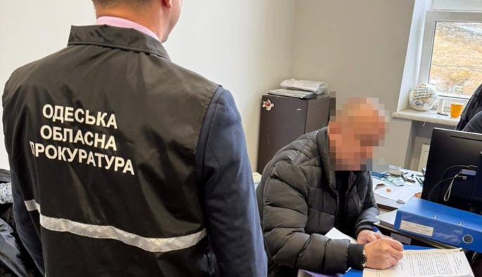 Недостоверные данные на 83 млн грн: экс-чиновник миграционной службы пойдет под суд 