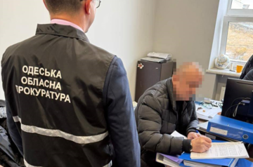 Недостоверные данные на 83 млн грн: экс-чиновник миграционной службы пойдет под суд 