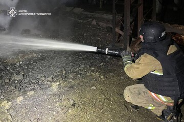 У Дніпрі через атаку РФ горів склад із харчами від Всесвітньої продовольчої програми ООН