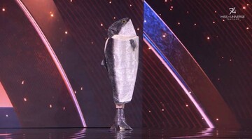 Міс Норвегія завірусилася в мережі завдяки вибору національного костюму на конкурс "Міс Всесвіт-2025", натхненного лососем