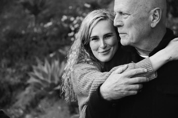 "Впізнає мене чи ні...": донька хворого на деменцію Брюса Вілліса висловилася про його стан