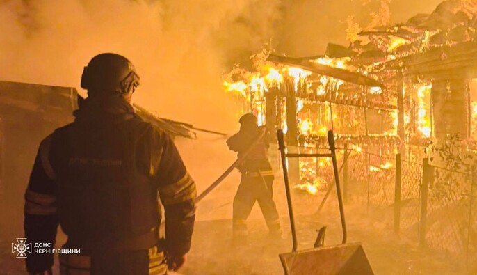 Ворожі безпілотники атакували прикордонне село на Чернігівщині
