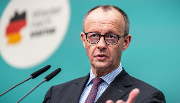 Канцлер Германии выступил против возвращения России в G8