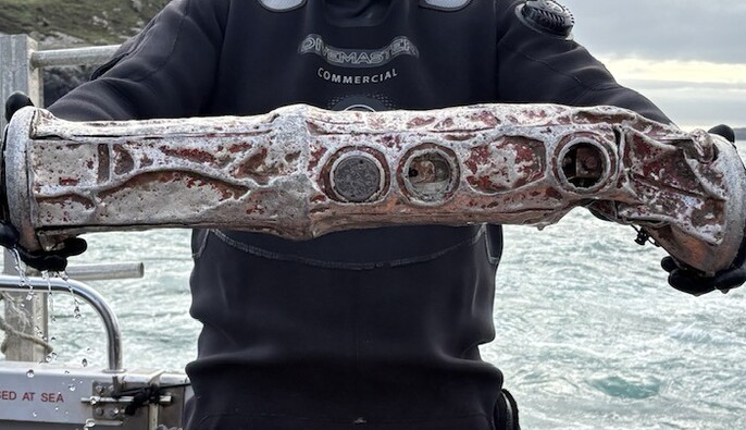 В Британии у побережья Уэльса дайверы нашли российское разведывательное устройство