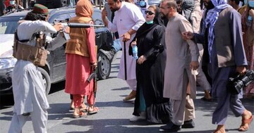 В Афганістані таліби почали вимагати доносити на жінок, що не коряться чоловікам