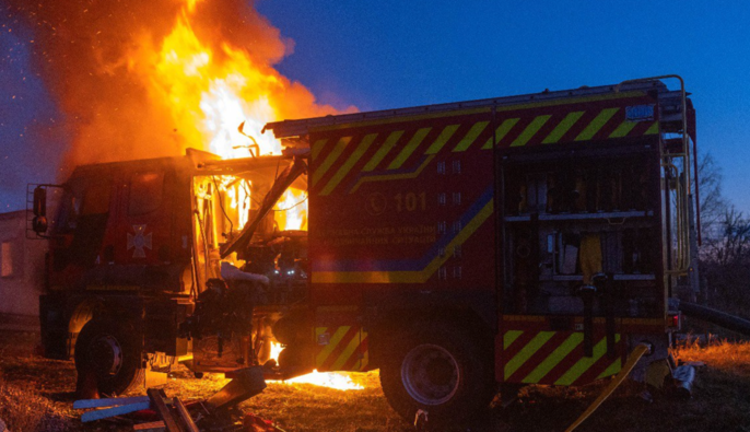 Россияне повторно ударили дроном по пожарной технике в Сумах: все подробности