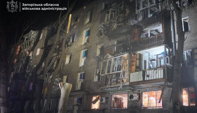 Росіяни атакували Запоріжжя: пошкоджена 31 багатоповерхівка, 18 людей поранено