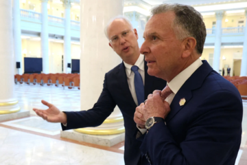 Виткофф советовал Ушакову, как представить Трампу мирные предложения России – Bloomberg