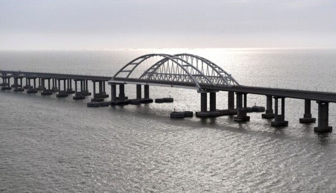 У Росії засудили на довічне вісьмох людей, яких вважають причетними до вибуху на Кримському мосту в 2022-му