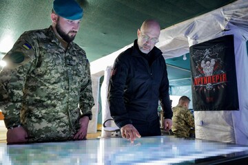 Шмигаль зустрівся з командуванням трьох бригад берегової оборони ЗСУ на півдні 