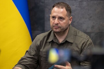 Єрмак заявив, що Зеленський не підпише угоду про відмову від території