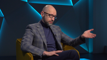 "Это не был проект против танков": Яценюк раскрыл детали проекта "Стена"