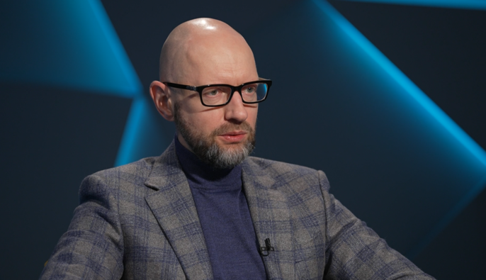 "Корупція завжди була і є – питання в боротьбі": Яценюк про плівки Міндіча, проєкт "Стіна", війну, Трампа та Зеленського